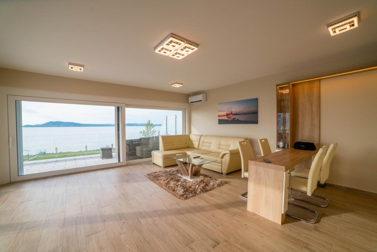 Heaven'S Gate Apartment Фоньод Экстерьер фото